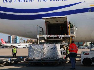 Abd’nin 2.5 Milyon Dolarlık Yardım Uçağı Adana’ya İndi