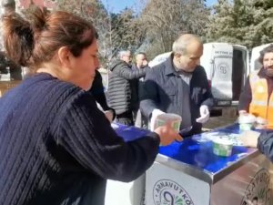 Afet Bölgesinde Her Gün 8 Bin Kişilik Yemek