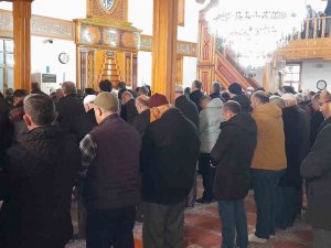 Aydın’da Camilerde Gıyabi Cenaze Namazı Kılındı