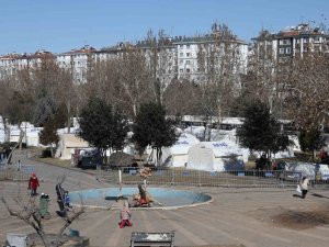 Çadır Kentlerde Vatandaşın Tüm İhtiyaçları Karşılanıyor