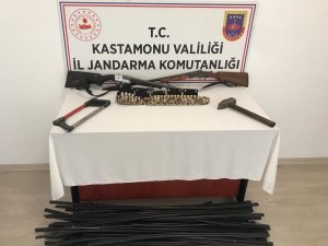 Kablo Çalan İki Hırsız Tutuklandı