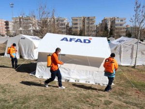 Deprem Bölgesinde Salgın Hastalıklara Karşı Dezenfekte Çalışmaları Sürüyor