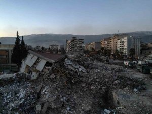 Kahramanmaraş’ta Arama Kurtarma Ve Enkaz Kaldırma Çalışmaları Sürüyor
