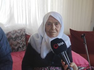 94 Yaşındaki Nineden Depremzedelere Duygulandıran Bağış