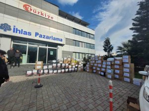İ̇hlas Pazarlama Çalışanları Depremzedeleri Unutmadı
