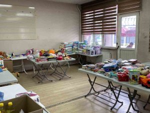Depremzedeler İçin Başlatılan Yardım Kampanyası İlgi Görüyor