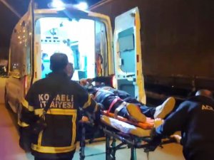 Park Halindeki Tıra Çarptı, Yaralanan Arkadaşını Araçta Bırakıp Kaçtı