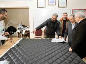 Talas’tan Depremzedelere Uyku Tulumu