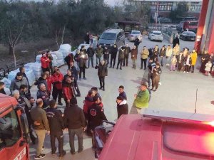 Deprem Bölgesinden Dönen İtfaiyeci Eşini Adak Keserek Karşıladı