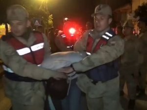Depremzedelerin Evlerine Giren Hırsızlar Yakalandı