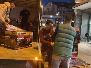 Avrupadaki Kayserililerden Deprem Bölgesi’ne Jeneratör Ve Tıbbi Yardım