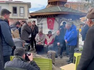 Bakan Soylu Kahramanmaraş’ta Azerbaycan Arama Kurtarma Ekiplerini Ziyaret Etti