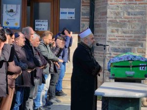 Kazada Hayatını Kaybeden Kadın Gözyaşları Arasında Defnedildi