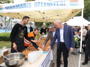 Marmaris’te Depremde Hayatını Kaybedenler İçin Lokma Dağıtıldı