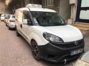 Zeytinburnu’nda Ambulansa Yol Vermeyen Şahıs Yakalandı
