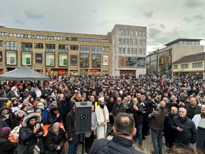 Almanya’da İmamlar Ve Papazlar Türkiye İçin Dua Etti