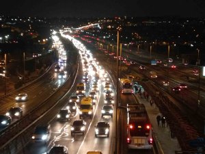 Yarıyıl Tatilinin Bitmesiyle Birlikte İ̇stanbul’da Trafik Yoğunluğu Oluştu