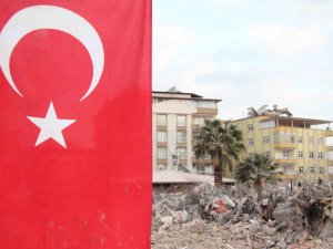 Kahramanmaraş Depreminde, Şehit Oğlunun Adının Yaşatıldığı Apartmanda Hayatını Kaybetti