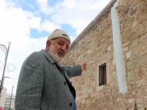 Sivas’ta Dev Buz Sarkıtları Oluştu