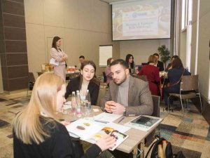 Denizli Gıda Sektörü Deni̇b İle Rusya Pazarına Açıldı