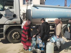 Depremzedelerin Temiz Su İhtiyacı Karşılanıyor