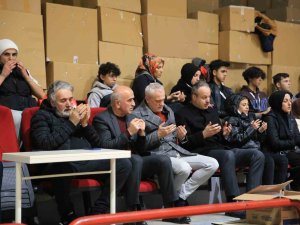 Bayrampaşa’da Depremzedeler İçin Kur’an-ı Kerim Okundu