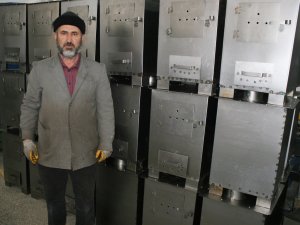 Bilecik’te Öğretmenler Depremzedeler İçin Soba Üretiyor