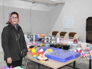 Karaman’da Depremzedeler İçin Yardımlar Devam Ediyor