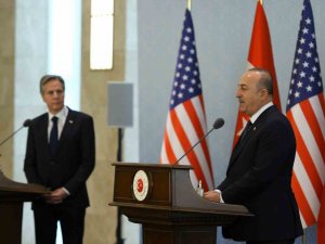 Bakan Çavuşoğlu: “F-16 İle Nato Üyeliğini Şart Koşmak Doğru Bir Yaklaşım Olmaz”