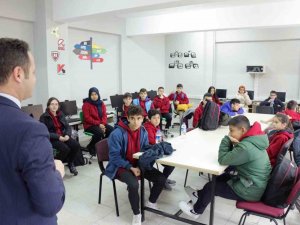 Muğla’da 3 Bin Deprem Mağduru Çocuk Ders Başı Yaptı