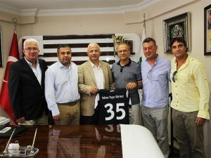 Altayspor’dan Adnan Başkana Teşekkür Forması