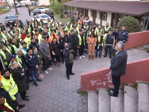 Karalar: “Milletimizin Ayrım Gözetmeksiniz Yardım Etme Geleneğiyle Onur Duyuyorum”
