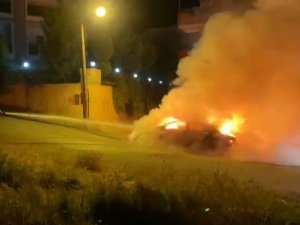 Lüks Otomobili Kundaklayan Şüphelinin Planı Filmleri Aratmadı