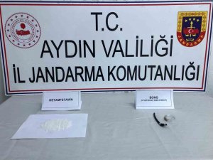 Şüpheli Şahıslar Uyuşturucu İle Yakalandı