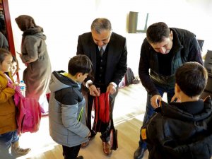 Başkan Cabbar, Misafir Öğrencileri Okullarında Ziyaret Etti