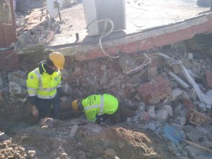 Sakarya Büyükşehir Ekipleri Depremzedeler İçin Aralıksız Çalışıyor