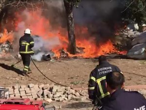 Üç Gündür Sokak Sokak Gezerek Bin Bir Emekle Topladığı Hurdalar Küle Döndü