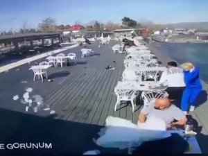 Rüzgarın Savaş Alanına Çevirdiği İşletmenin Müdürü O Anları Anlattı