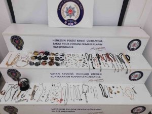 464 Bin Tl Değerinde Ziynet Eşyası Çalan Şahıs Yakalandı