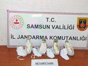 Kargoyla Gönderilen Ayakkabıların Tabanına Gizlenmiş 1 Kilo 450 Gram Uyuşturucu Ele Geçirildi