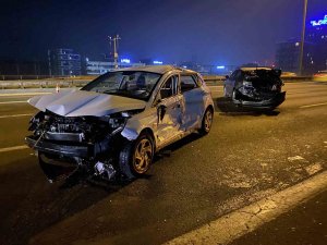 Tem Otoyolu’nda Seyir Halindeki Otomobilden Düşen Şahıs İki Aracın Çarpması Sonucu Öldü
