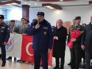 Kırgız Arama-kurtarma Ekibi Ülkesine Döndü