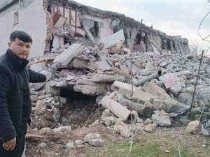 Enkaz Altında Kalan 9 Kuzu 11 Gün Sonra Kurtarıldı, Sahibi O Anları Anlattı