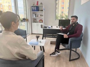 Uzmanlar, Depremi Yaşayan Kişilerle Dayanışmada Doğru İletişime Dikkat Çekti