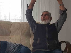 Depremi Duyar Duymaz Yola Koyulan Yaşlı Adam Oğlu Ve Torunlarını 23’ncü Saatte Kurtardı