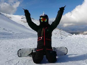 Denizli Kayak Merkezi, Snowboard Ve Yamaç Paraşütü Tutkunlarının Gözde Mekanı Oldu