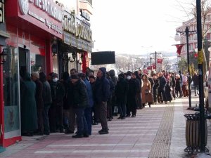 Yozgat’ta Et Ve Süt Kurumunda Uygun Fiyatla Satılan Et Ürünlerine Yoğun İlgi