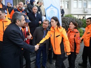 Başkan Yılmaz, Depremden Dönen Ekibi Karşıladı
