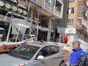 2 Kişinin Öldüğü, 8 Kişinin Yaralandığı Patlamaya İlişkin 3 Gözaltı