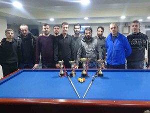 Muş’ta Depremzedeler Yararına Bilardo Turnuvası Düzenlendi